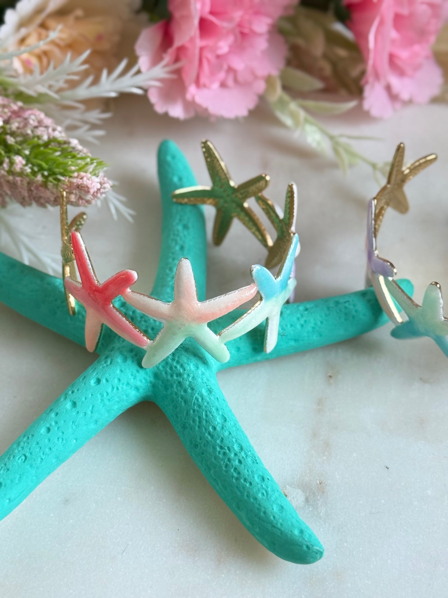 Estrella de mar pulsera cuff en colores