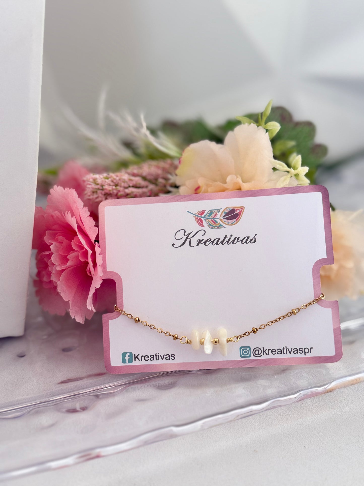 Pulsera nácar alambrada