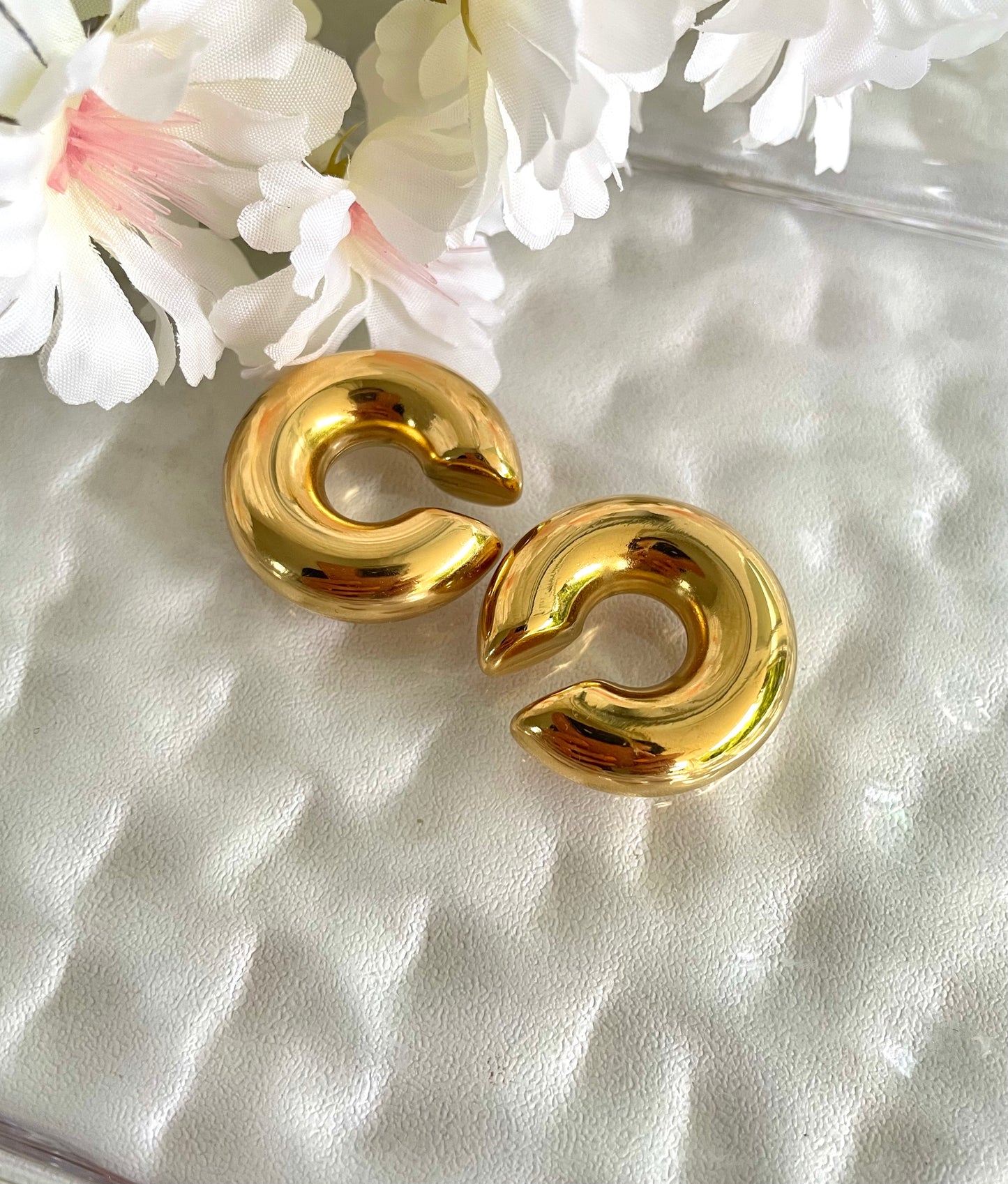 Donut Ear Cuff