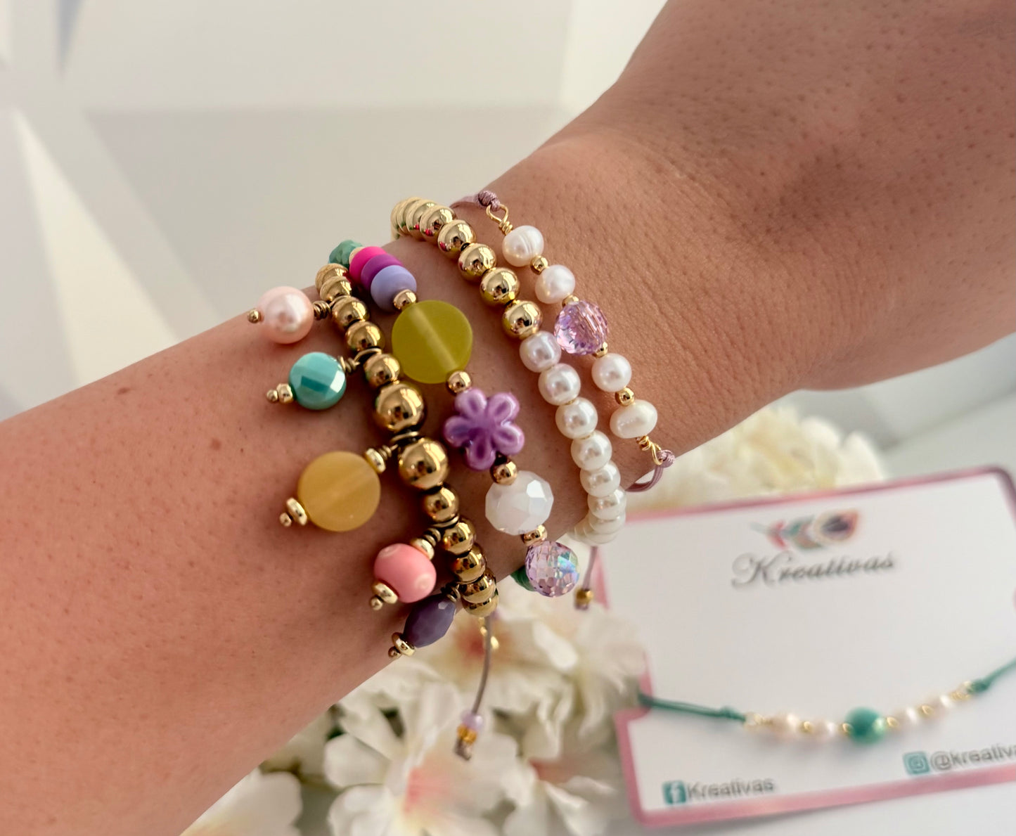 Violeta - pulsera ajustable en hilo