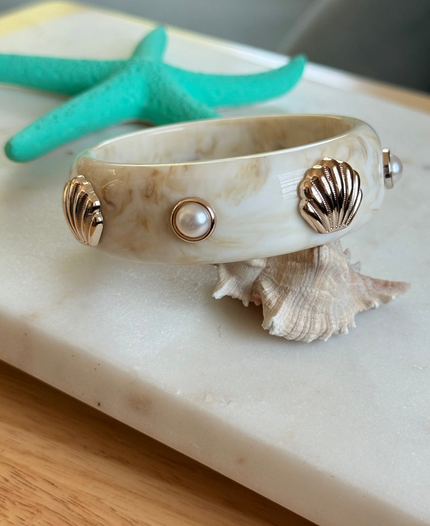Pulsera bangle veraniego